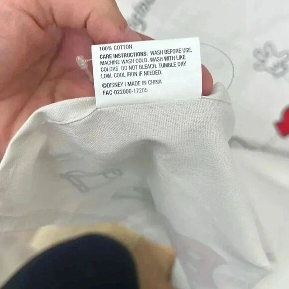 NWT Disney Parks The Original Mickey Mouse Cotton Kitchen Dish Tea Towels-  Set - Picture 6 of 7